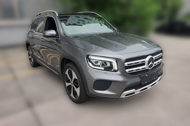 Used Mercedes-Benz GLB 2022 Updated GLB 200 Fashion Edition Front Right 45 Deg