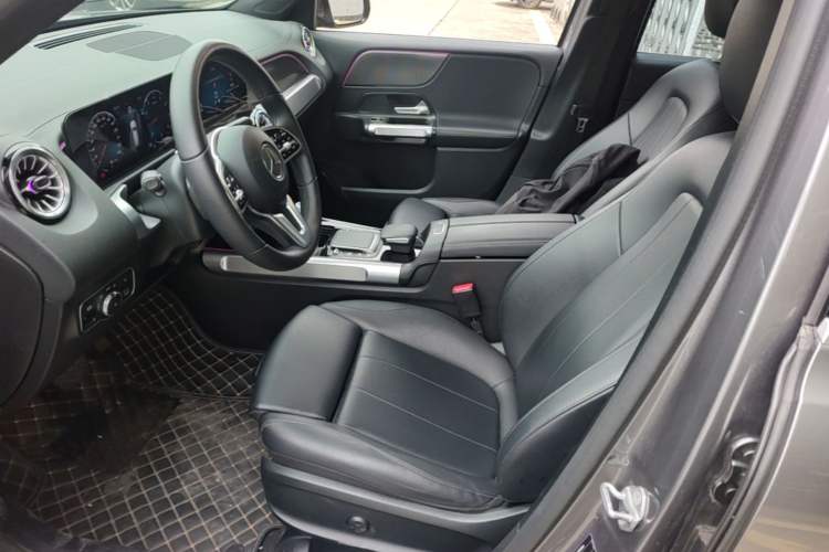 Used Mercedes-Benz GLB 2022 Updated GLB 200 Fashion Edition Left Front Seat