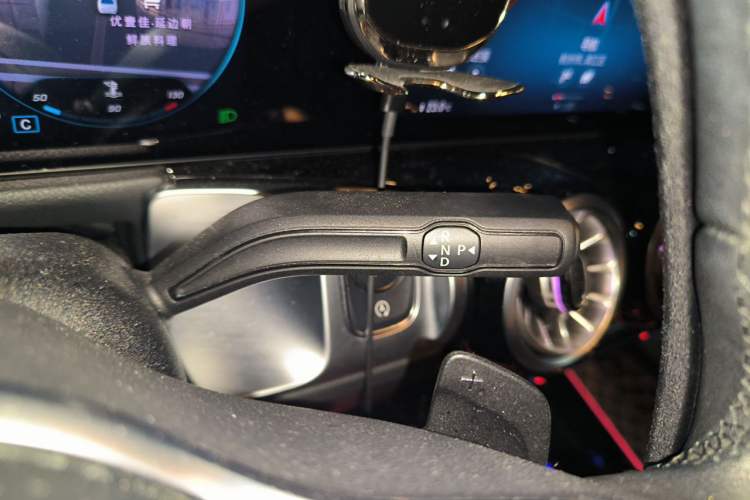 Used Mercedes-Benz GLB 2022 GLB 200 Dynamic Edition Gear Lever