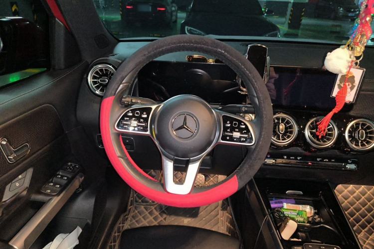 Used Mercedes-Benz GLB 2022 GLB 200 Dynamic Edition Steering Wheel