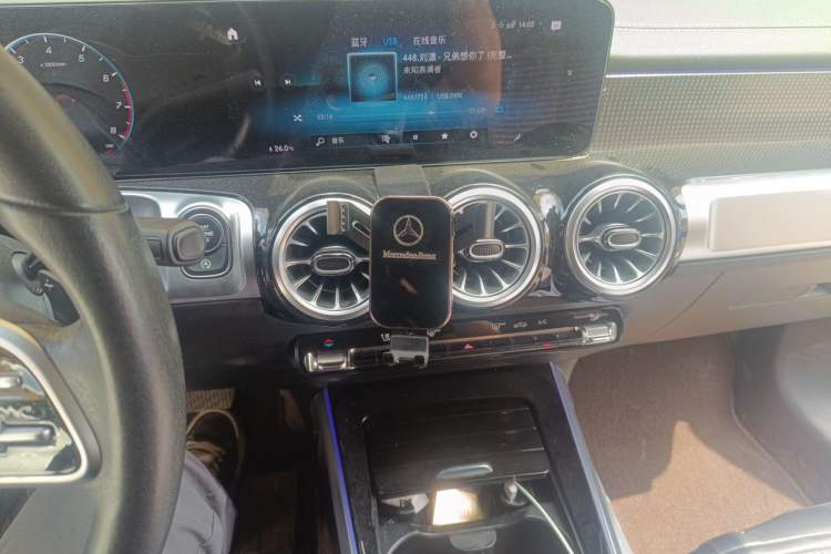 Used Mercedes-Benz GLB 2022 GLB 200 Dynamic Edition Audio And AC Panel