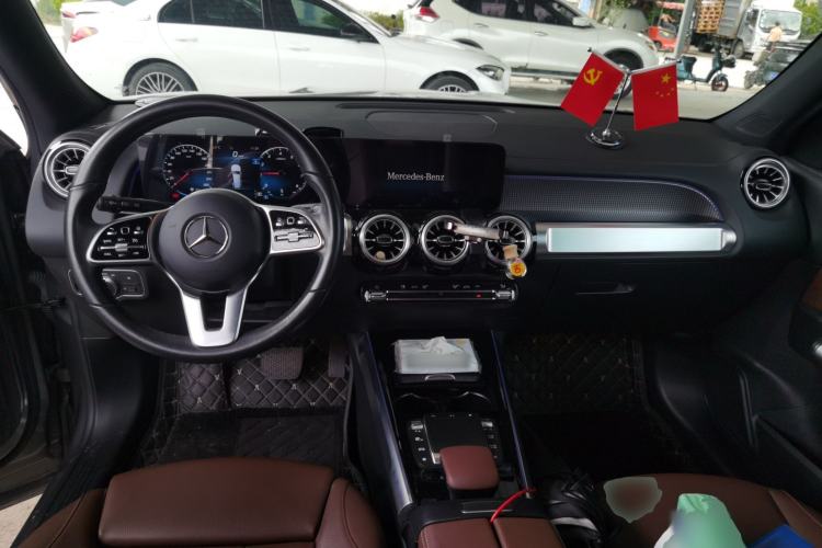 Used Mercedes-Benz GLB 2022 GLB 220 Dynamic Edition Center Console