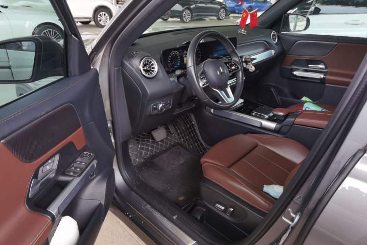 Used Mercedes-Benz GLB 2022 GLB 220 Dynamic Edition Driver Seat