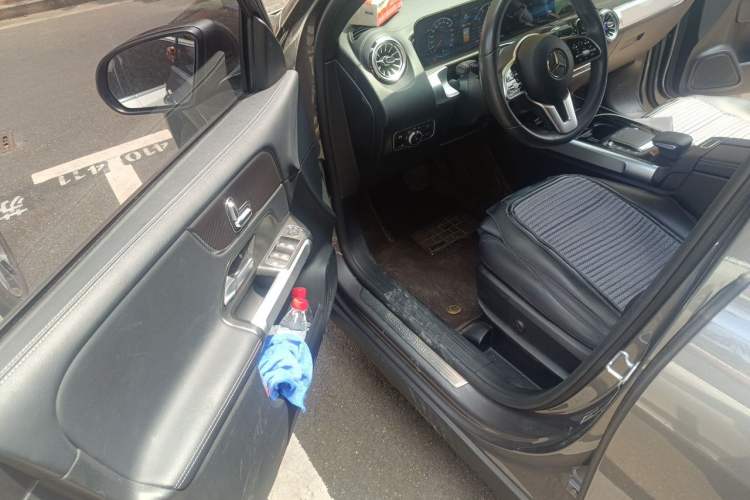 Used Mercedes-Benz GLB 2022 GLB 200 Dynamic Edition Driver Seat
