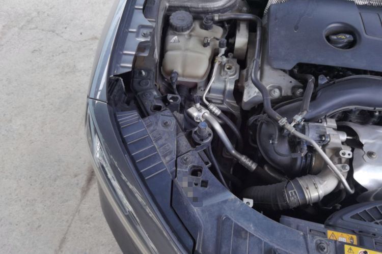 Used Mercedes-Benz GLB 2022 GLB 220 Dynamic Edition Engine Bay Right