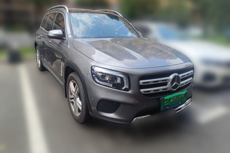 Used Mercedes-Benz GLB 2022 GLB 200 Dynamic Edition Front Right 45 Deg