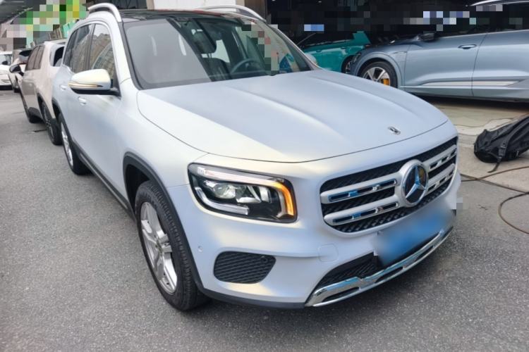 Used Mercedes-Benz GLB 2022 GLB 220 Dynamic Edition Front Right 45 Deg