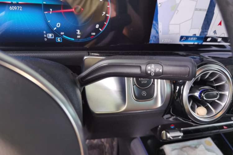 Used Mercedes-Benz GLB 2022 GLB 220 Dynamic Edition Gear Lever