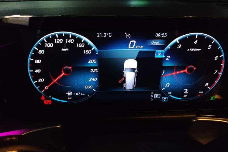 Used Mercedes-Benz GLB 2022 Updated GLB 200 Fashion Edition Instrument Cluster