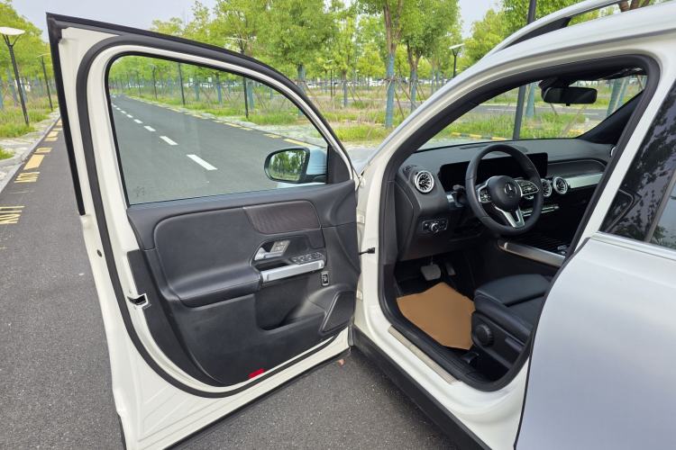 Used Mercedes-Benz GLB 2022 GLB 220 Dynamic Edition Interior 3