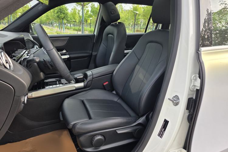 Used Mercedes-Benz GLB 2022 GLB 220 Dynamic Edition Left Front Seat