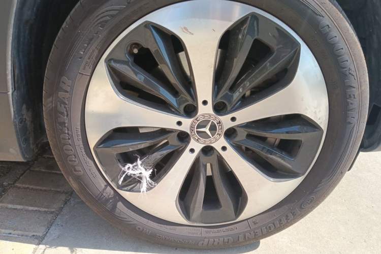 Used Mercedes-Benz GLB 2022 GLB 220 Fashion Model Right Front Wheel Hub