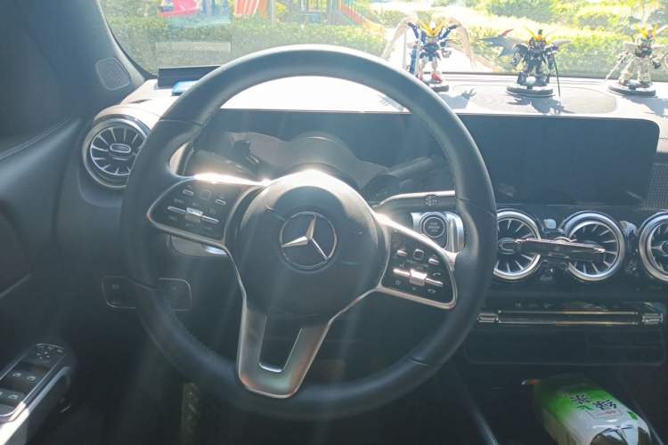 Used Mercedes-Benz GLB 2022 GLB 220 Fashion Model Steering Wheel