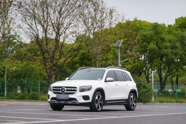 Used Mercedes-Benz GLB 2022 Updated GLB 200 Fashion Edition