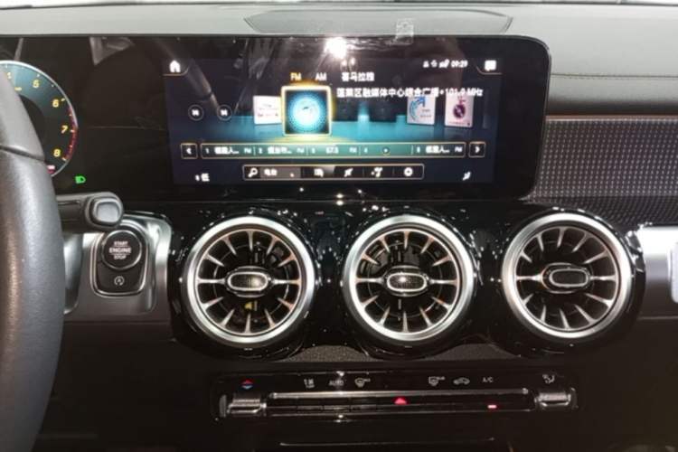 Used Mercedes-Benz GLB 2022 GLB 220 Fashion Model Audio And AC Panel