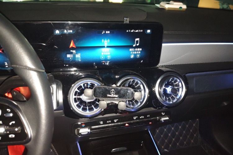 Used Mercedes-Benz GLB 2022 Refresh GLB 200 Dynamic Edition Audio And AC Panel