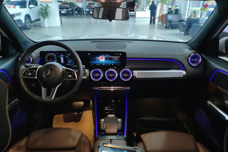 Used Mercedes-Benz GLB 2022 GLB 200 Dynamic Edition Center Console