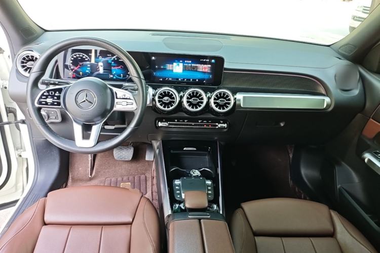 Used Mercedes-Benz GLB 2022 Refresh GLB 200 Dynamic Edition Center Console