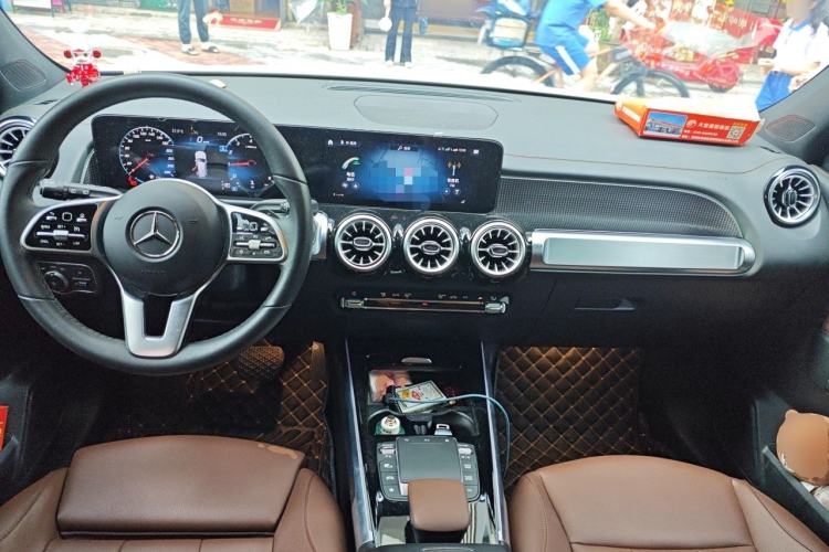 Used Mercedes-Benz GLB 2022 GLB 220 Fashion Model Center Console
