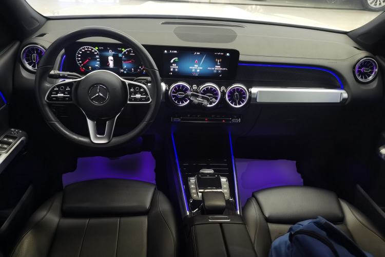 Used Mercedes-Benz GLB 2022 Refresh GLB 200 Dynamic Edition Center Console