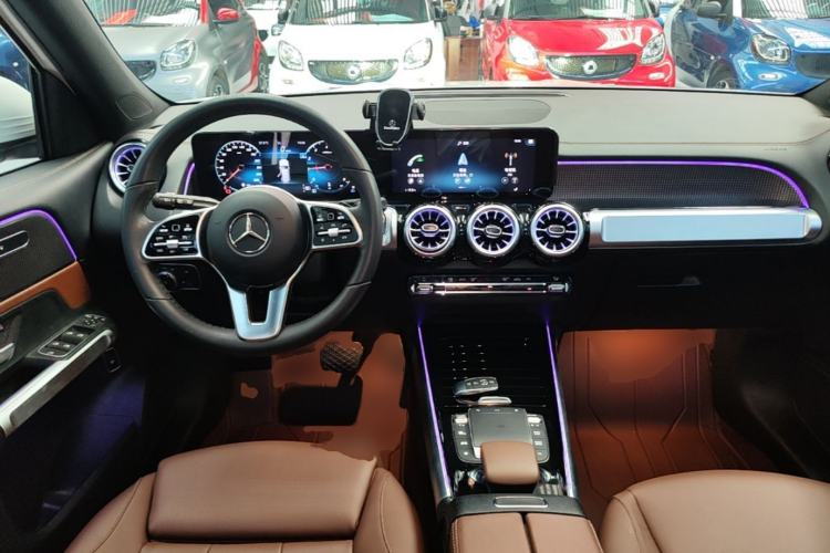 Used Mercedes-Benz GLB 2022 GLB 220 Fashion Model Center Console