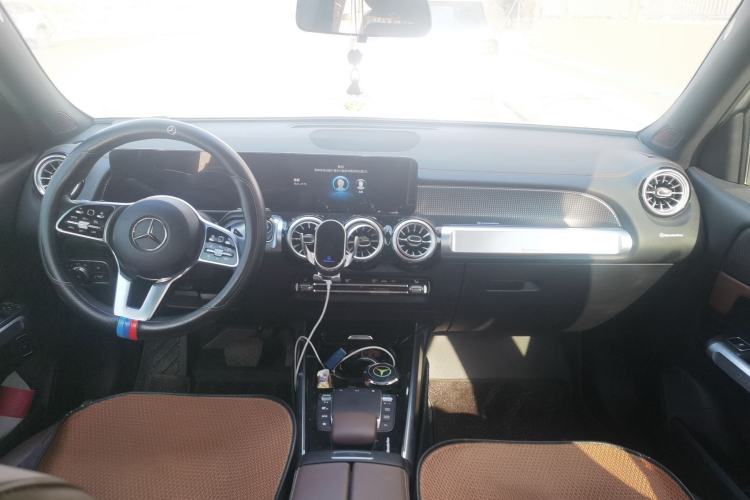 Used Mercedes-Benz GLB 2022 GLB 220 Dynamic Edition Center Console