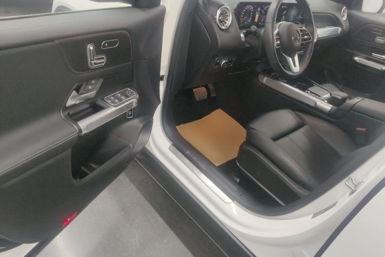 Used Mercedes-Benz GLB 2022 GLB 220 4MATIC Driver Seat