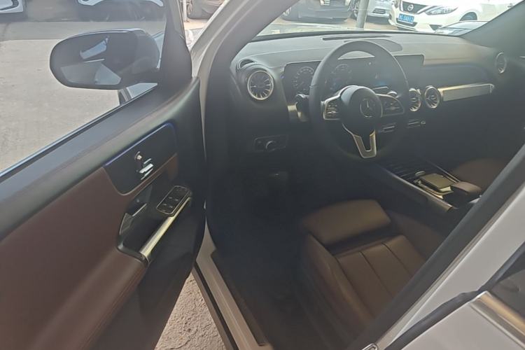 Used Mercedes-Benz GLB 2022 Refresh GLB 200 Dynamic Edition Driver Seat