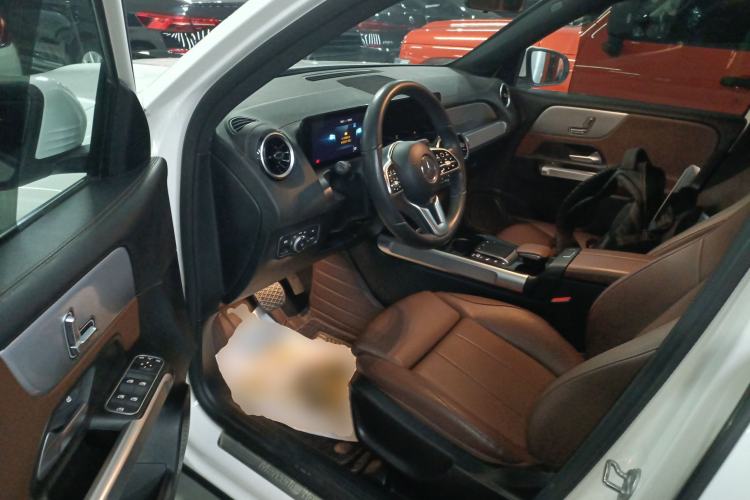 Used Mercedes-Benz GLB 2022 Second Facelift GLB 200 Fashion Edition Driver Seat