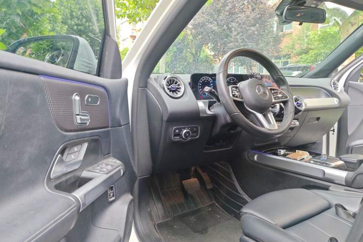 Used Mercedes-Benz GLB 2022 GLB 200 Stylish Edition Driver Seat