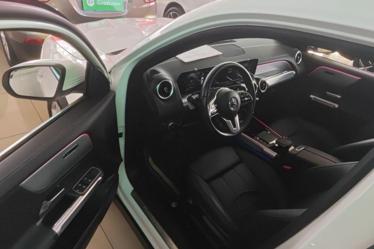 Used Mercedes-Benz GLB 2022 Second Facelift GLB 200 Fashion Edition Driver Seat