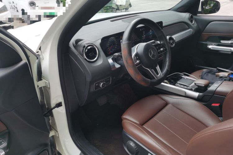 Used Mercedes-Benz GLB 2022 Second Facelift GLB 200 Fashion Edition Driver Seat