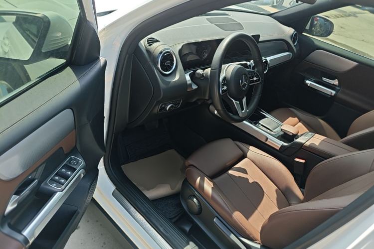 Used Mercedes-Benz GLB 2022 Second Facelift GLB 200 Dynamic Edition Driver Seat