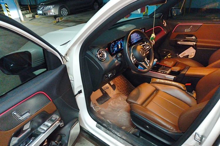 Used Mercedes-Benz GLB 2022 Updated GLB 200 Fashion Edition Driver Seat