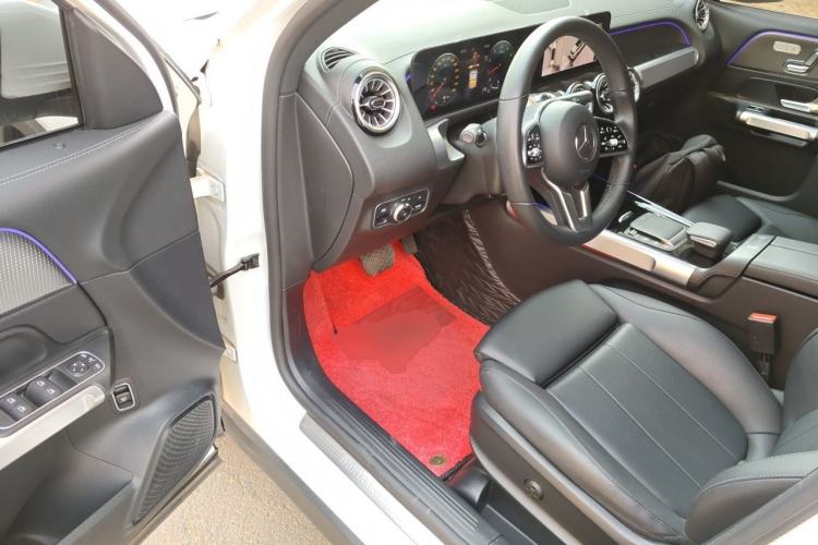 Used Mercedes-Benz GLB 2022 GLB 200 Dynamic Edition Driver Seat