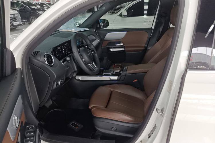 Used Mercedes-Benz GLB 2022 Second Facelift GLB 200 Dynamic Edition Driver Seat