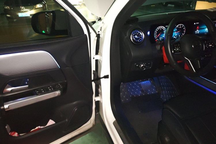 Used Mercedes-Benz GLB 2022 Refresh GLB 200 Dynamic Edition Driver Seat