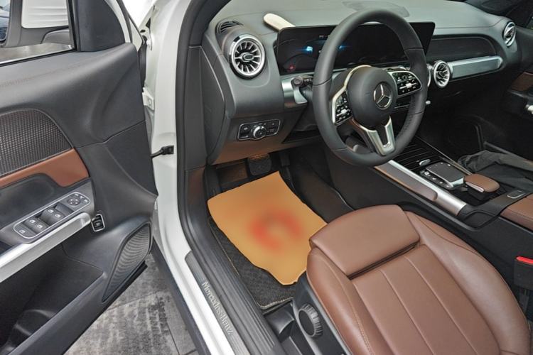 Used Mercedes-Benz GLB 2022 GLB 220 Dynamic Edition Driver Seat