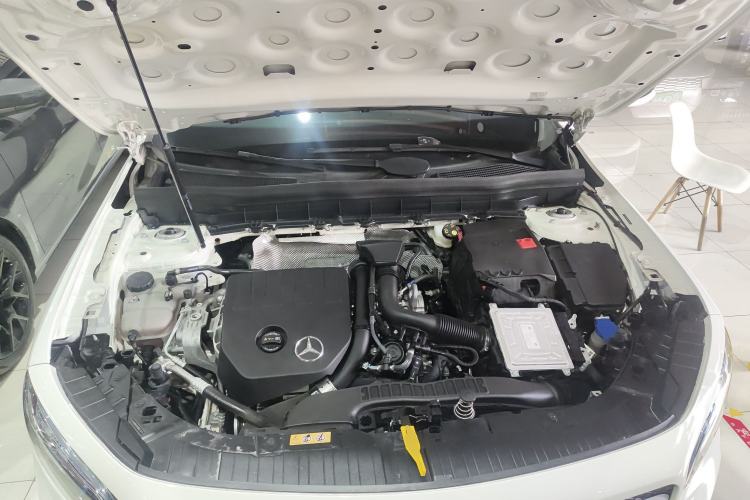 Used Mercedes-Benz GLB 2022 Second Facelift GLB 200 Fashion Edition Engine Bay