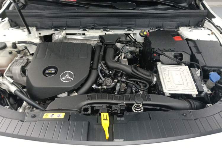 Used Mercedes-Benz GLB 2022 Second Facelift GLB 200 Dynamic Edition Engine Bay