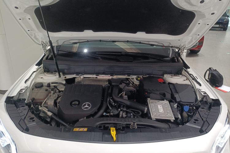 Used Mercedes-Benz GLB 2022 Second Facelift GLB 200 Fashion Edition Engine Bay