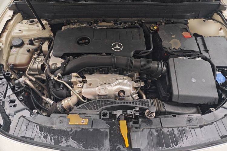 Used Mercedes-Benz GLB 2022 GLB 220 Fashion Model Engine Bay