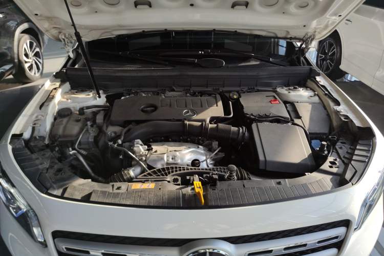 Used Mercedes-Benz GLB 2022 GLB 220 Fashion Model Engine Bay