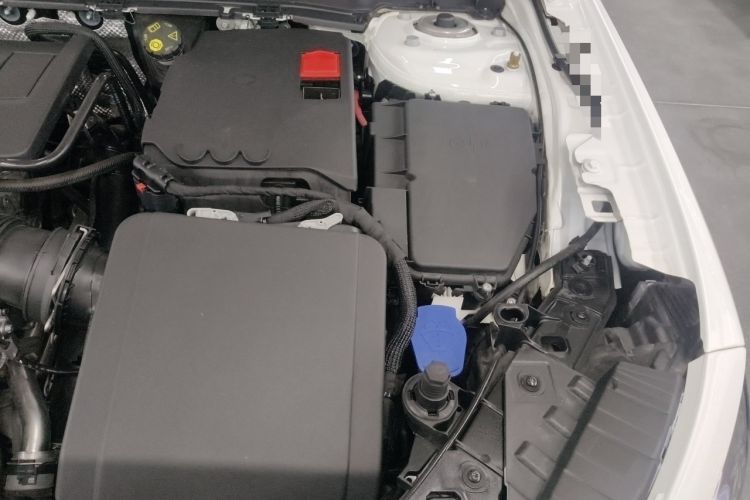 Used Mercedes-Benz GLB 2022 GLB 220 4MATIC Engine Bay Left