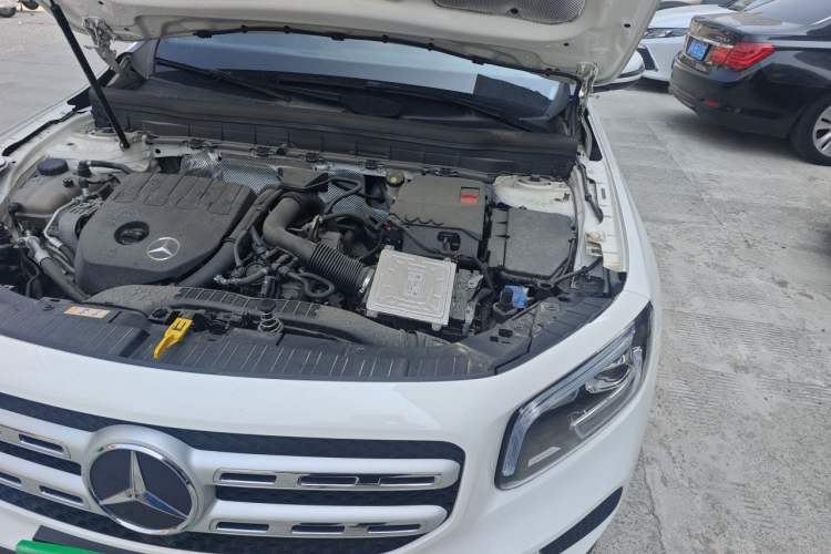 Used Mercedes-Benz GLB 2022 Second Facelift GLB 200 Dynamic Edition Engine Bay Left