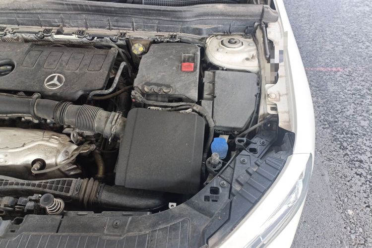 Used Mercedes-Benz GLB 2022 GLB 220 Dynamic Edition Engine Bay Left