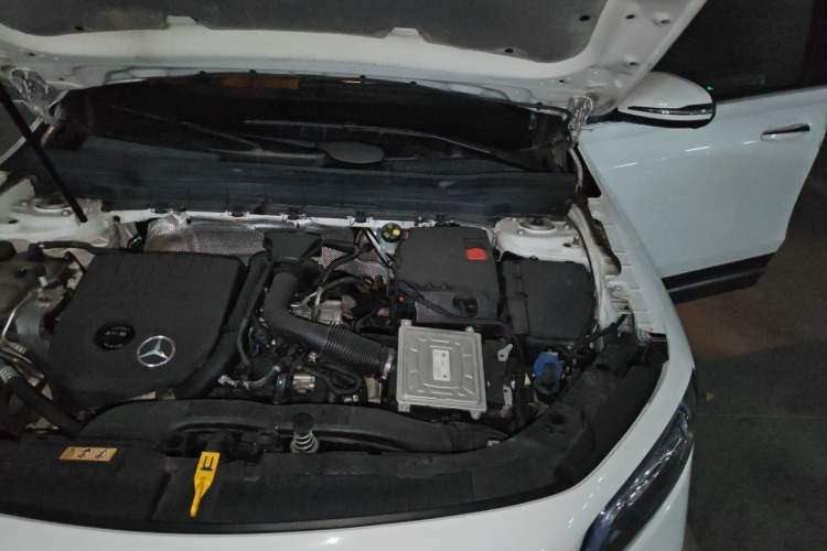Used Mercedes-Benz GLB 2022 GLB 200 Dynamic Edition Engine Bay Left