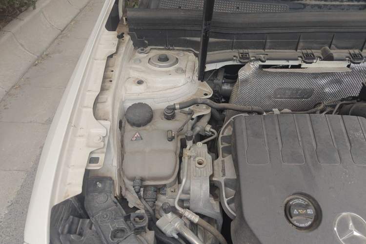 Used Mercedes-Benz GLB 2022 Second Facelift GLB 200 Dynamic Edition Engine Bay Right