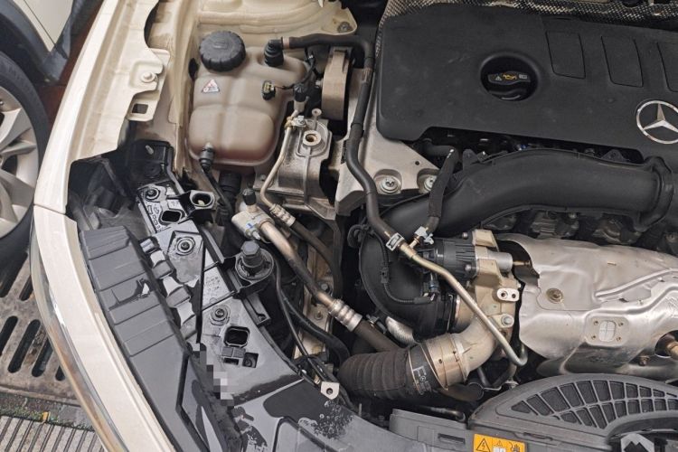 Used Mercedes-Benz GLB 2022 GLB 220 Fashion Model Engine Bay Right