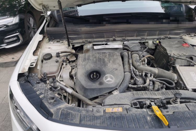 Used Mercedes-Benz GLB 2022 Second Facelift GLB 200 Fashion Edition Engine Bay Right